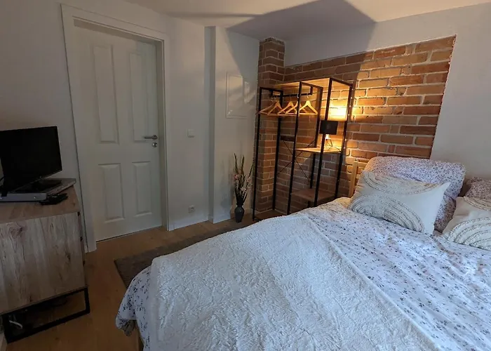 Modern With Direct Access And Fireplace Сasa de vacaciones Zossen