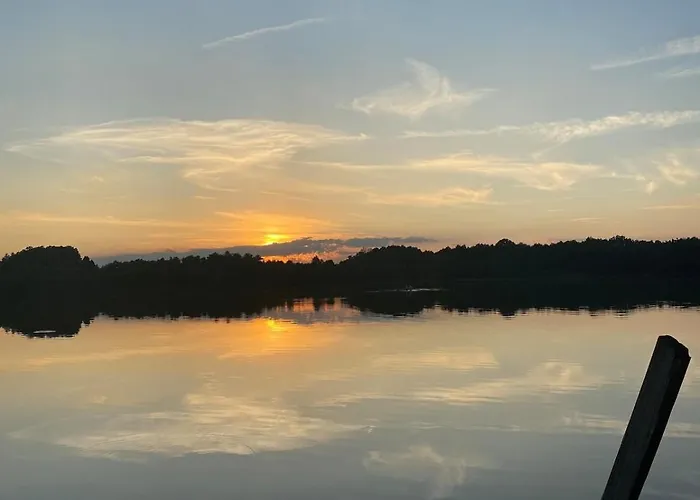 Modern With Direct Access And Fireplace Сasa de vacaciones *